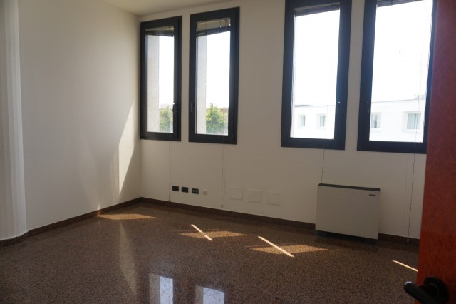 Ufficio in Affitto a Quarto d'Altino