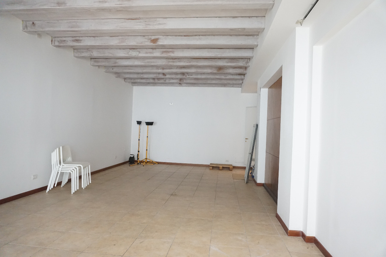 Negozio/Ufficio  in affitto a Treviso