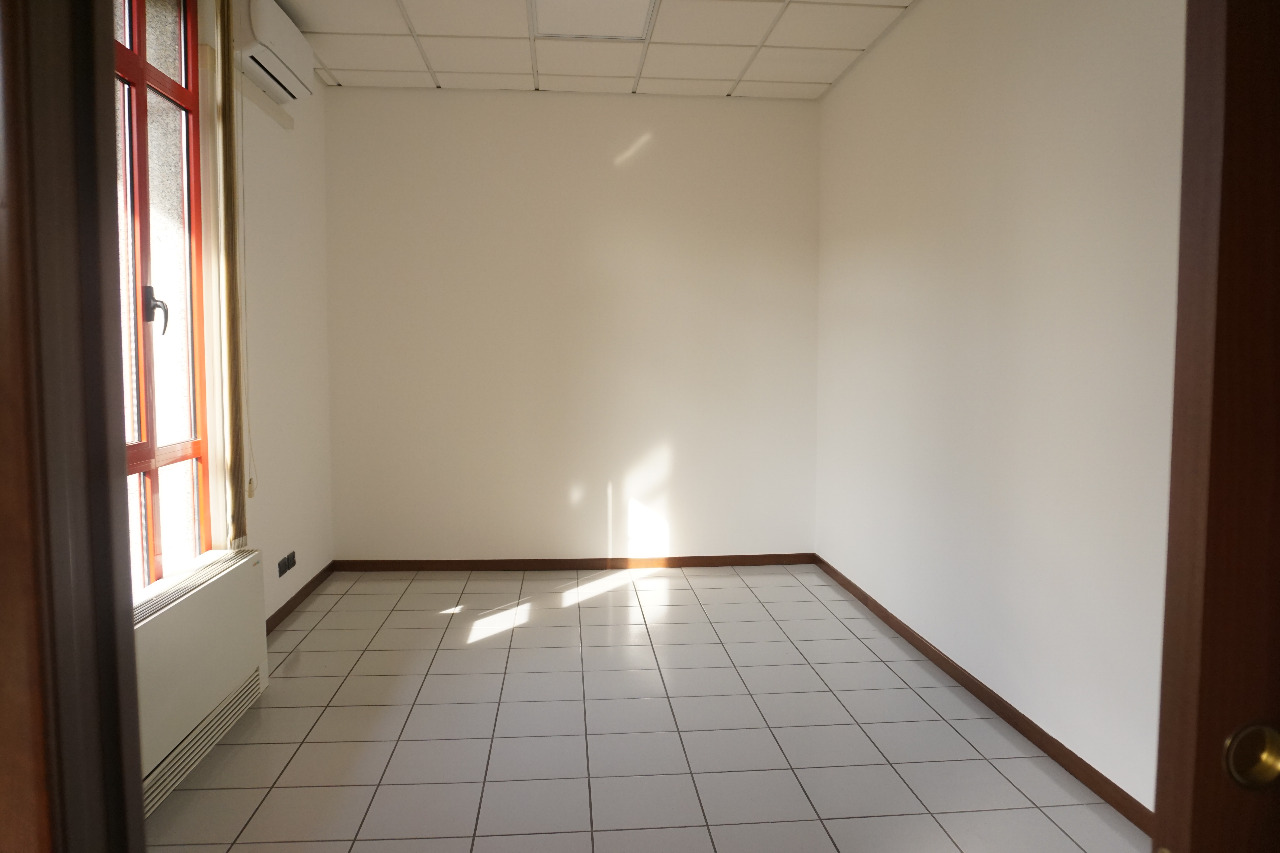 Negozio/Ufficio  in affitto a Quarto d'Altino